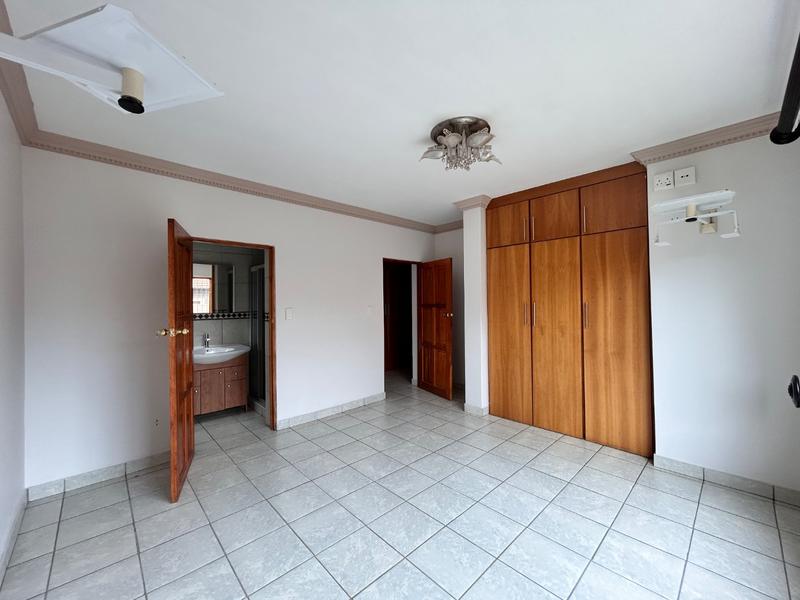 5 Bedroom Property for Sale in Birdwood Estate North West